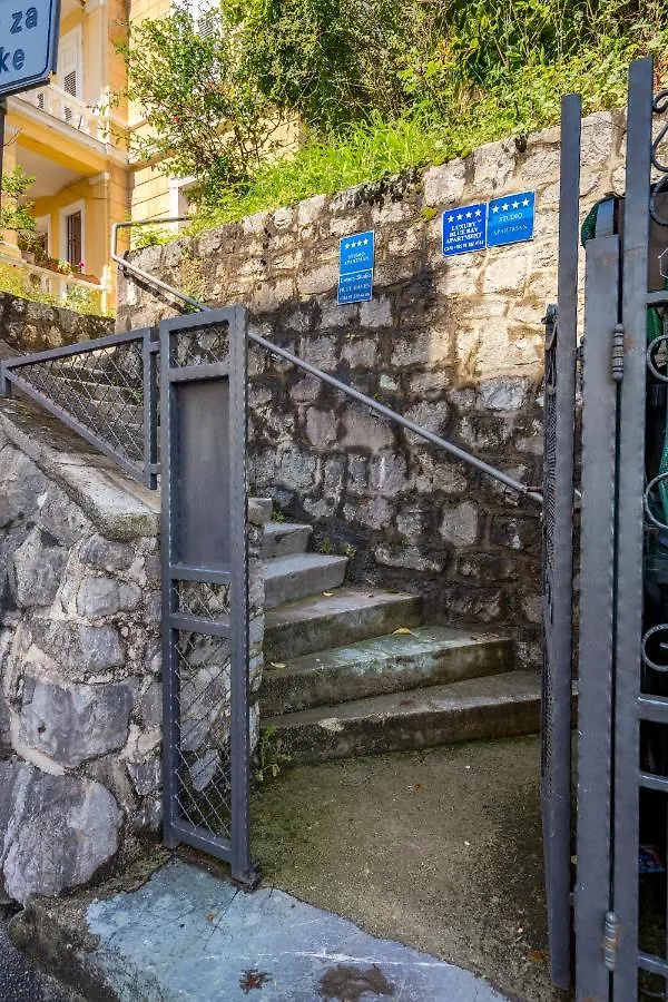 Apartment Apartman Tena Opatija